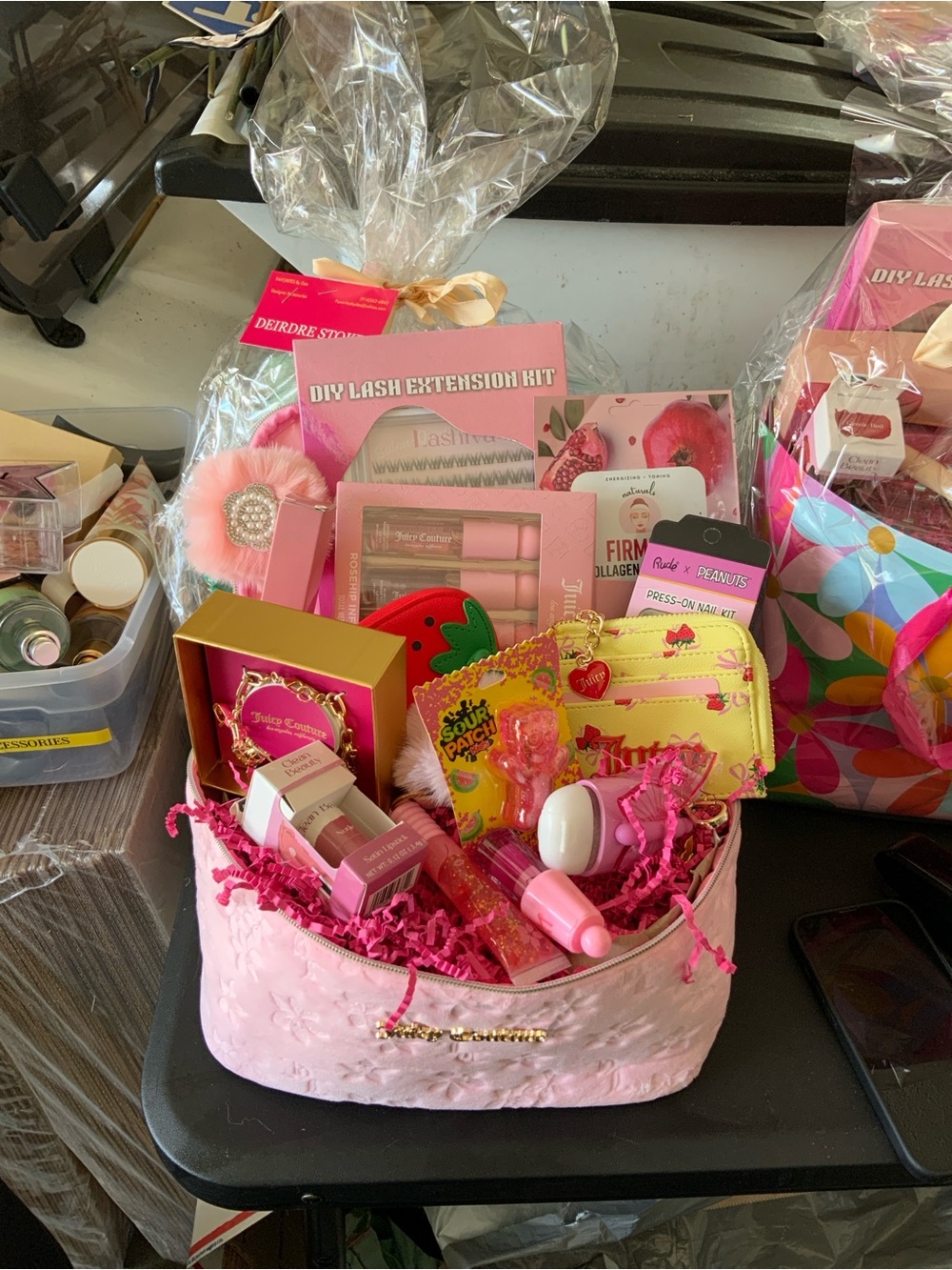 Assorted Women’s Bath & Body Gift Set - Pink